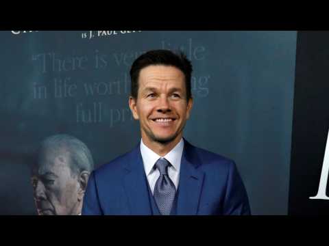 VIDEO : Mark Wahlberg Demanded Over $1 Million for Movie Reshoots?