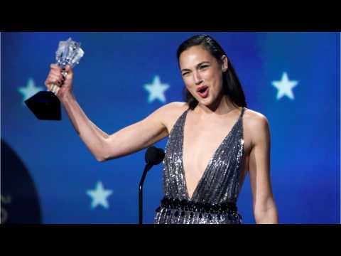 VIDEO : What Did Gal Gadot Say At Critic's Chose Awards?