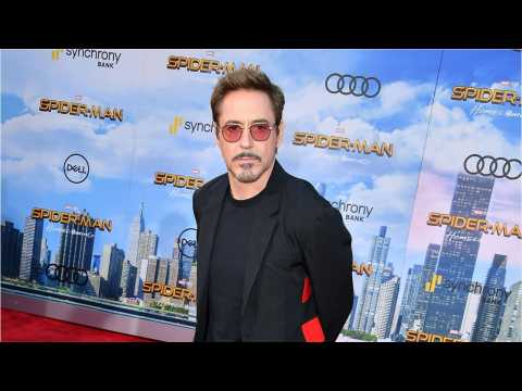 VIDEO : Robert Downey Jr.'s Personalized Gift For The Crew