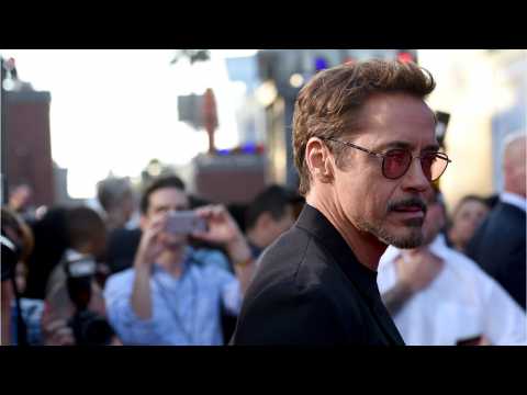VIDEO : 'Avengers' Star Robert Downey Jr. Helps Build A Playground For Children