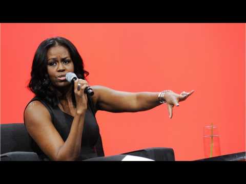 VIDEO : Michelle Obama Reveals What Melania Trump's Inauguration Gift Was
