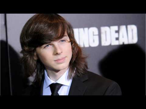 VIDEO : 'The Walking Dead's Chandler Riggs Releases A New Song