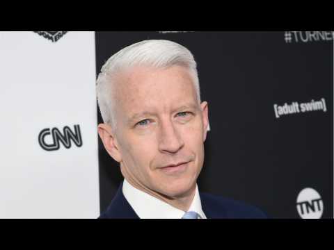 VIDEO : Anderson Cooper Walked Out During 'Star Wars: The Last Jedi'