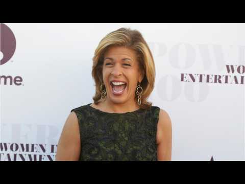 VIDEO : Hoda Kotb Replaces Lauer As 'Today' Co-Anchor