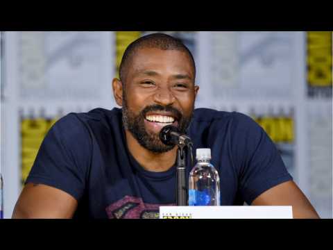 VIDEO : Black Lightning Star Cress WIlliams Weighs In On The Superheroes Costume