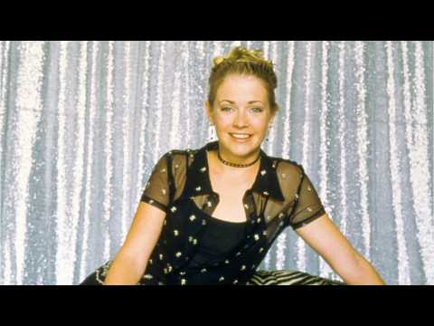 VIDEO : How Does Melissa Joan Hart Feel About Netflix's 'Sabrina' Reboot?