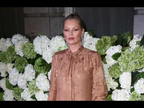 VIDEO : Kate Moss lost her virginity at 14