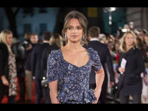 VIDEO : Alicia Vikander 'turned blue' filming Tomb Raider