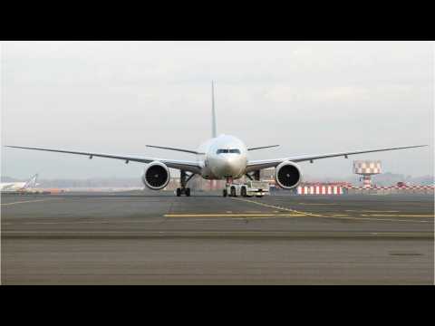 VIDEO : Flight Attendants Have Passenger Pet Peeves