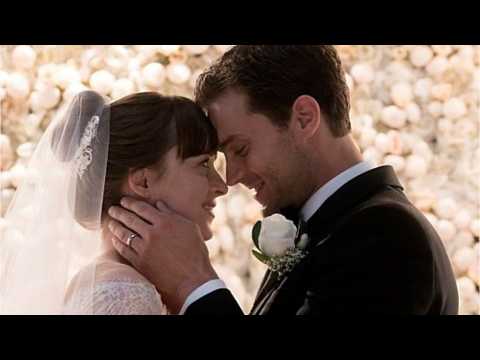VIDEO : Reviews Releases For 'Fifty Shades Freed'