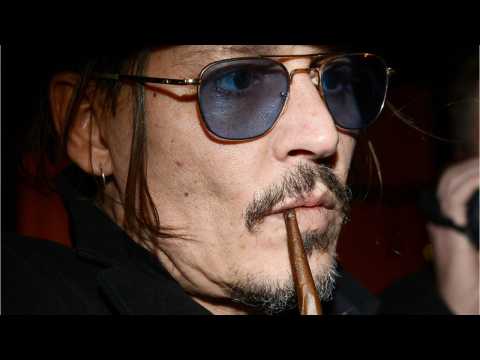 VIDEO : Johnny Depp Makes Surprise Appearance At Comic-Con