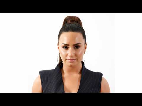 VIDEO : Demi Lovato Reportedly Hospitalized After Possible Drug Overdose