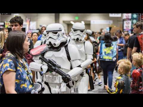 VIDEO : Nerdy Celebrities And Their Comic-Con Disguises