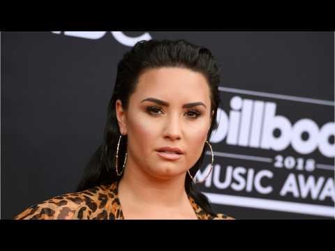 VIDEO : Demi Lovato's 'Sober' Re-Enters Billboard Chart After Overdose