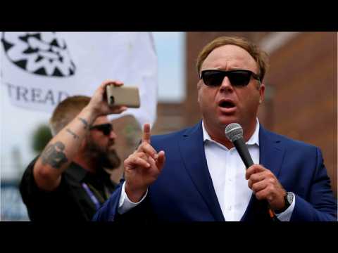 VIDEO : Spotify Faces Uproar After Hosting Podcast From Alex Jones