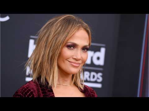 VIDEO : Jennifer Lopez Will Receive Michael Jackson Vanguard Award