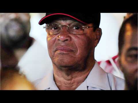 VIDEO : Netflix Axes Louis Farrakhan Doc