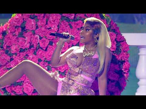 VIDEO : Nicki Minaj's Fan Security