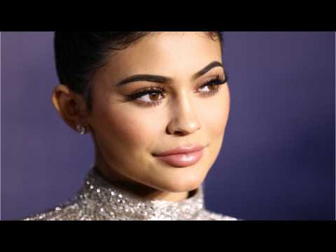 VIDEO : Kylie Jenner To Release ?Lip Filler Journey