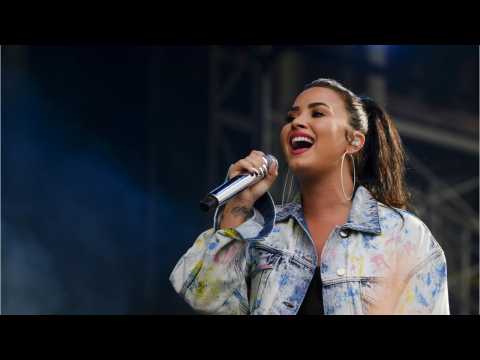 VIDEO : Demi Lovato Cancels South American Fall Tour