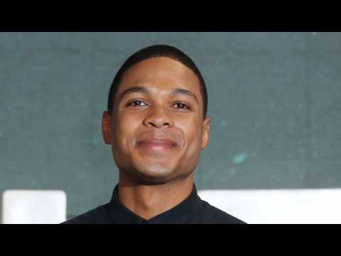 VIDEO : Ray Fisher Addresses Rumors About His Role In The DCEU
