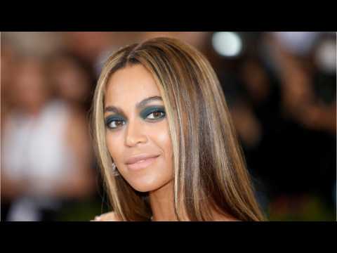 VIDEO : Beyonce's Historic Vogue Shoot