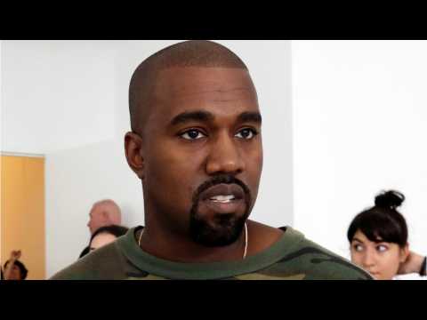 VIDEO : Kanye West Release Surprise Song ?XTCY?