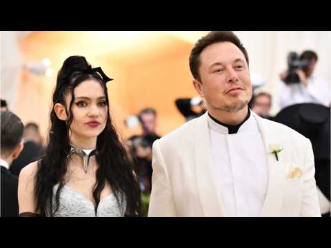 VIDEO : Grimes Is A Canadian Pop Star Dating Elon Musk