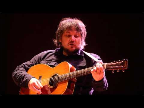 VIDEO : Wilco?s Jeff Tweedy Working On A Book