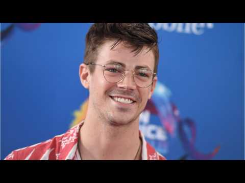 VIDEO : Grant Gustin Teases Flash And Superman Team Up In New Season
