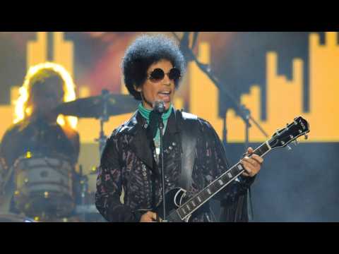VIDEO : Prince?s Family Files Lawsuit Against Doctor