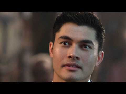 VIDEO : 'Crazy Rich Asians' Chomps At 'The Meg''s Box Office Haul