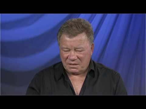 VIDEO : William Shatner Is Putting Out a Christmas Album