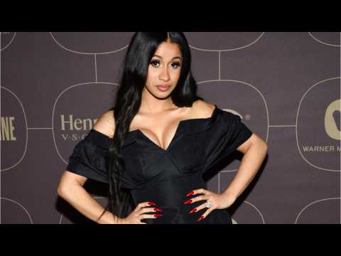 VIDEO : Cardi B Makes Surprise Cameo At Migos' NY Show