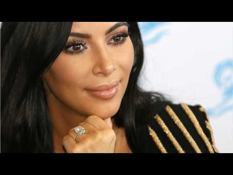 VIDEO : Kim And Kourtney Fight In New 'KUWTK' Clip