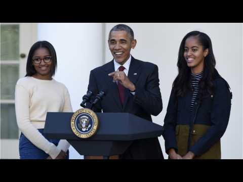 VIDEO : Obama's Cringy Dad Jokes