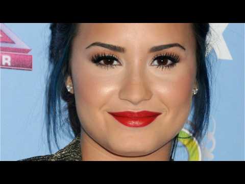VIDEO : Demi Lovato Writes Insta-Statement After Overdose
