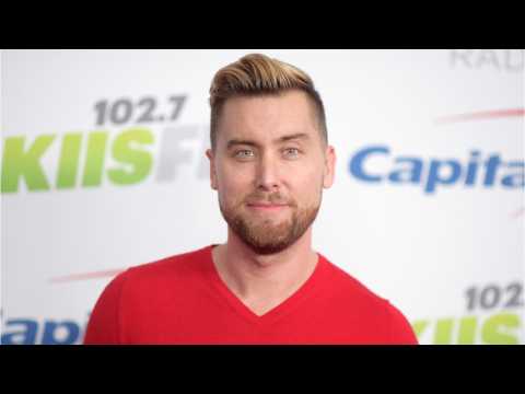 VIDEO : Lance Bass Outbid For 'Brady Bunch' House
