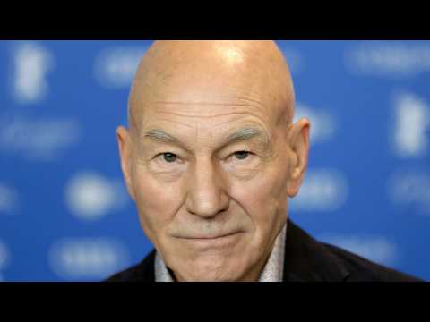 VIDEO : William Shatner Congratulates Patrick Stewart?