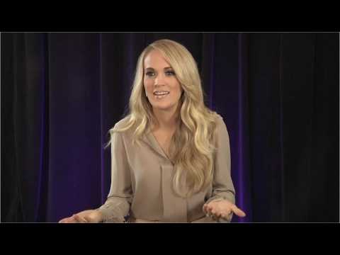 VIDEO : Carrie Underwood Denies Getting Facial Plastic Surgery