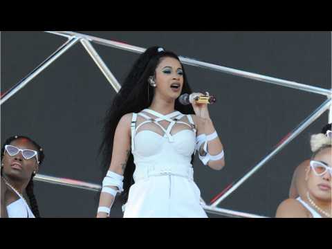 VIDEO : Cardi B Debuts Longest Hair Ever