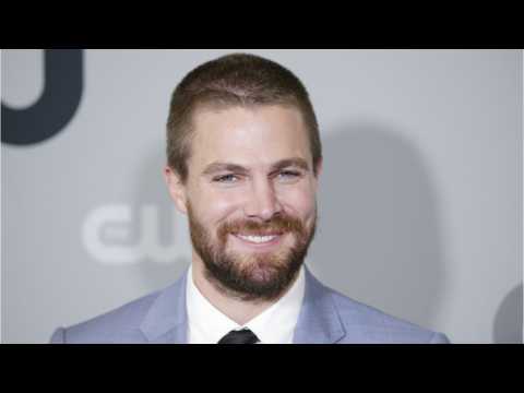 VIDEO : 'Arrow' Star Stephen Amell Reveals His Influence On The Show