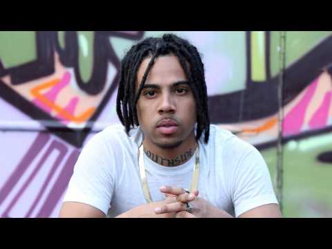 VIDEO : Vic Mensa Gives Away Free Shoes At 'Anti-Bait Truck' Event