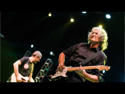 VIDEO : Former Dire Straits Members Hit The Road As DSL