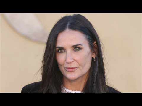 VIDEO : Demi Moore Roasts Ex-Hubby Bruce Willis At Comedy Central Event