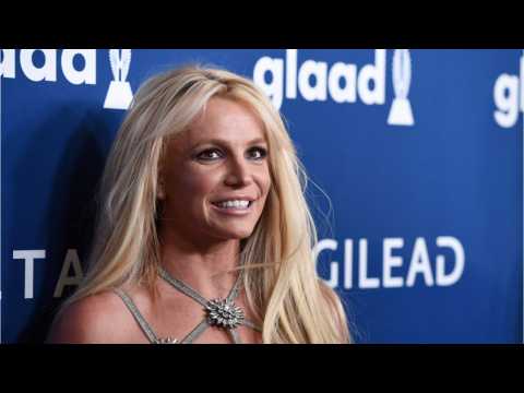 VIDEO : Britney Spears Releases Ad For Gender-Neutral Fragrance