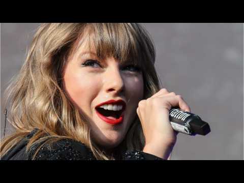 VIDEO : Taylor Swift Talks About Assault Victory On Stage