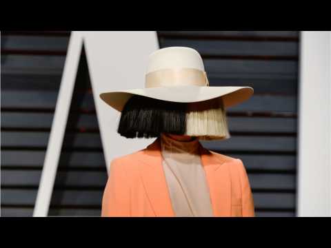 VIDEO : Sia Attends Party Without Her Classic Wig