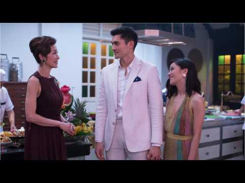 VIDEO : ?Crazy Rich Asians? Is No. 1 at Box Office