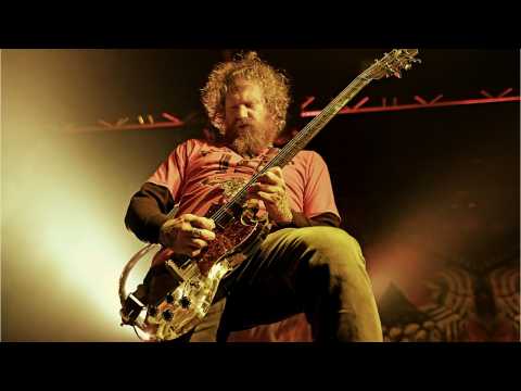 VIDEO : Brent Hinds to Sell Collection of Instruments